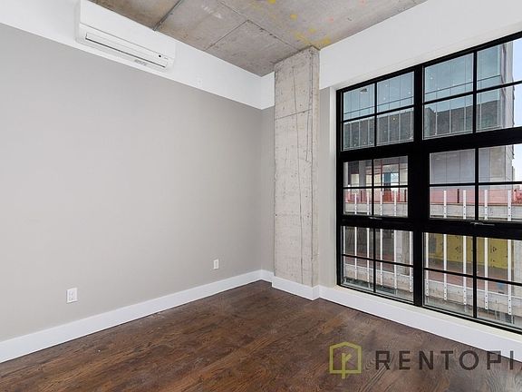 4th image of 187 Kent Ave #605A