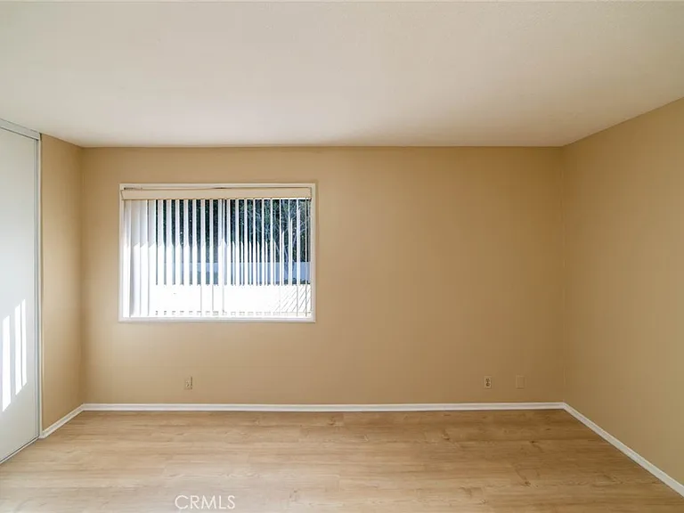 24 Elderglen — Photo 30
