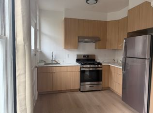 1218 26th Ave APT 202, San Francisco, CA 94122