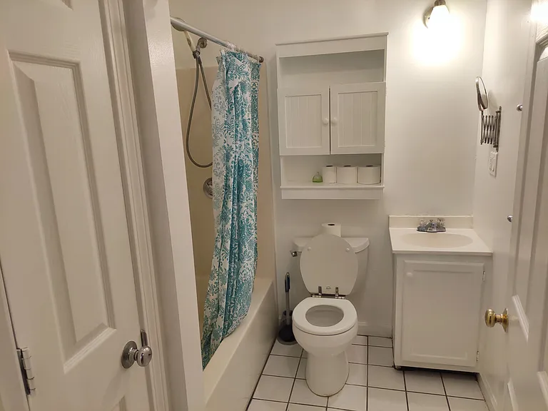 661 Main St #1 — Photo 8