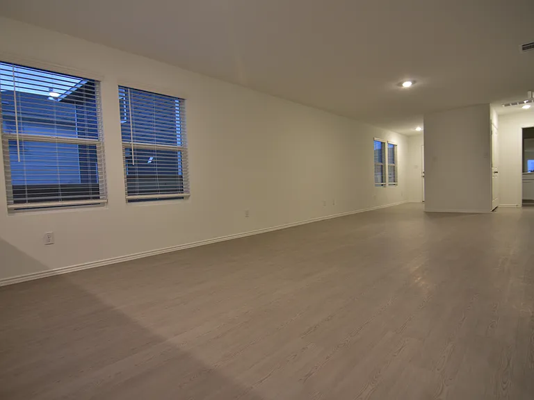 409 Keefer Ln — Photo 107