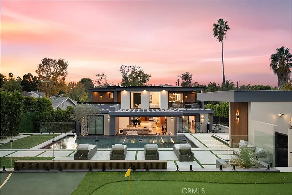 5 bed, 6687 sqft, $30,000 — Photo 4