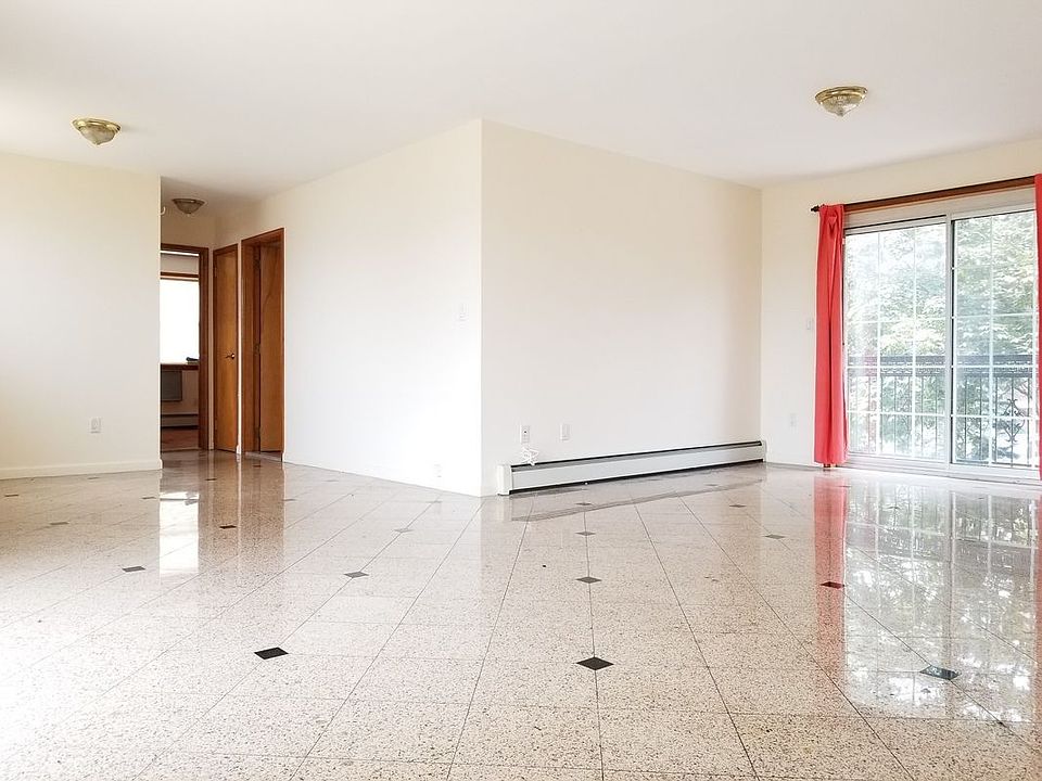 1st image of 7050 45th Ave #2