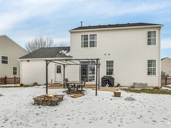 4th image of 2953 Fairmont Ave