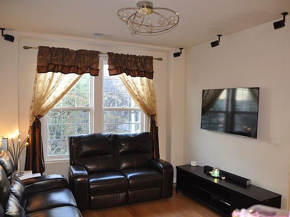 4th image of 3609 Whitworth Dr
