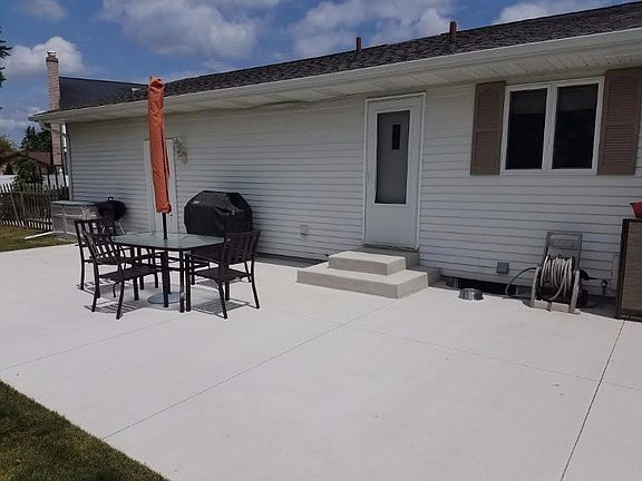 2nd image of 4114 Shannon Pl