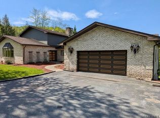 1024 Saint Clair Rd, Johnstown, PA 15905