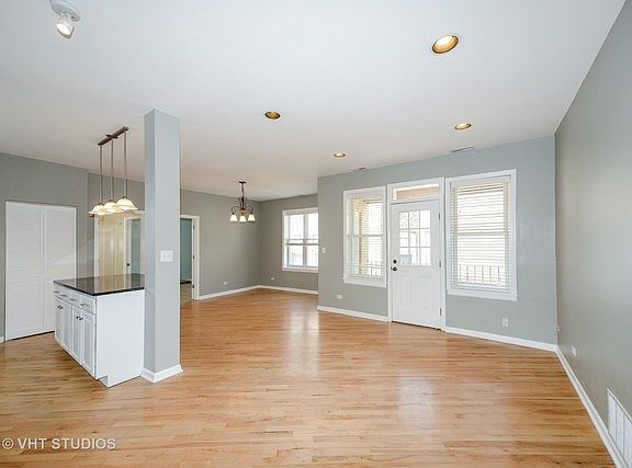2nd image of 3233 W Washington Blvd APT 3A