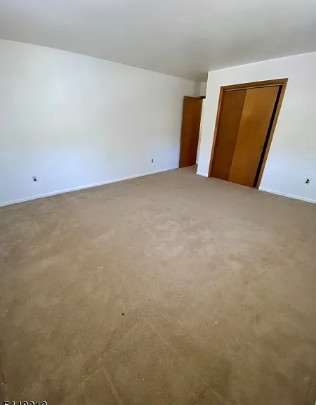 1 Wantage Ave #4 — Photo 1