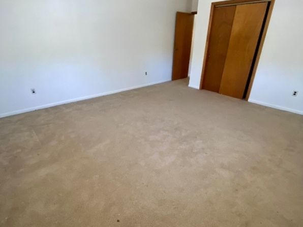 1 Wantage Ave Unit 4