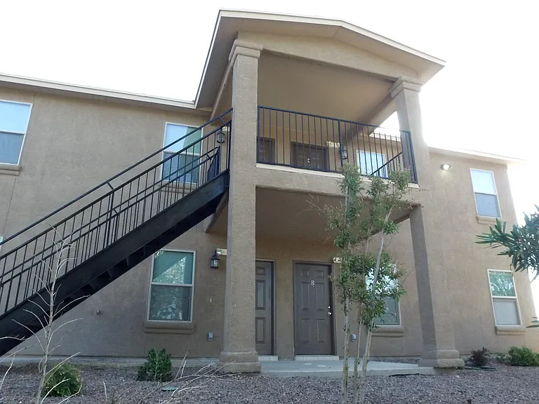 545 East Rd #B — Photo 21