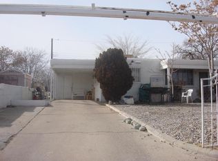 429 Merlida St SW, Albuquerque, NM 87121
