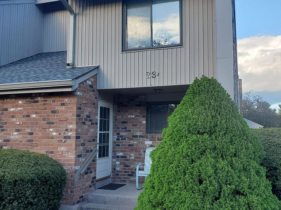 1st image of 26 Amato Dr APT J