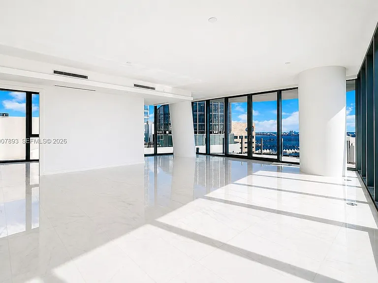300 Biscayne Boulevard Way #4201E — Photo 6