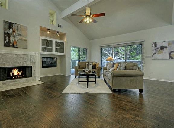 2nd image of 146 Acapulco Dr