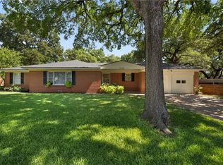 2116 Gregory Ln, Waco, TX 76708