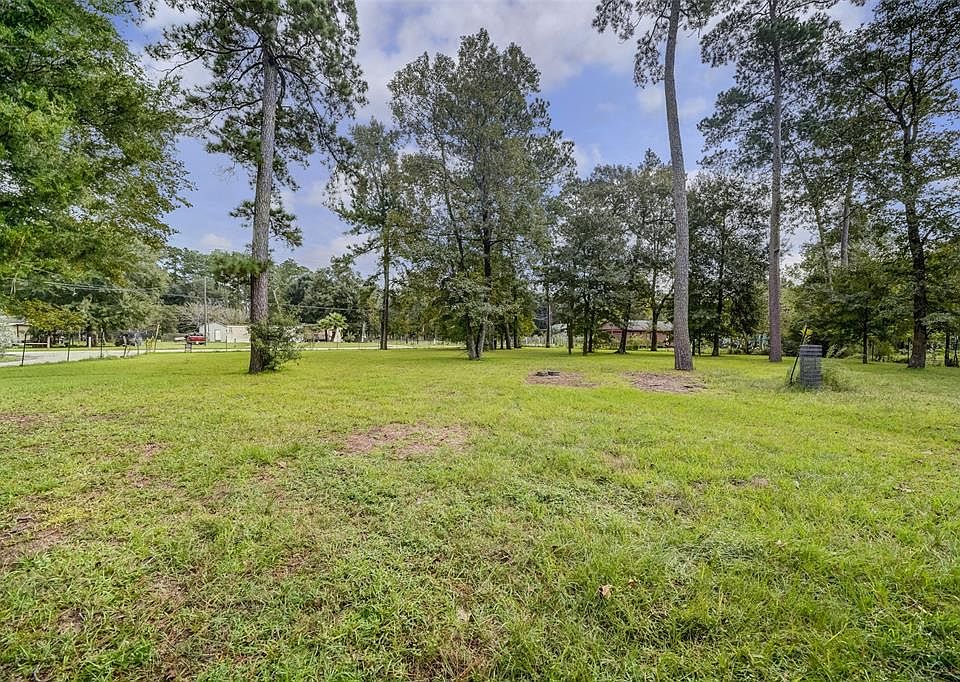 1st image of 18078 Creek Crossing Ln