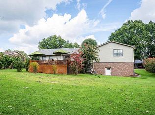 64 Greenbriar Ave, Lexington, TN 38351