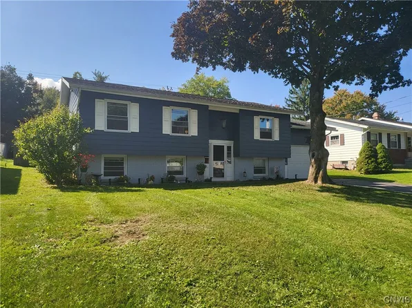109 S Berkey Dr, Chittenango, NY 13037