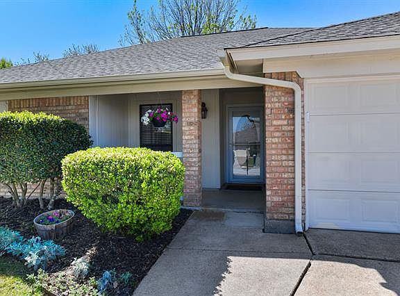 3rd image of 6472 Loma Vista Dr