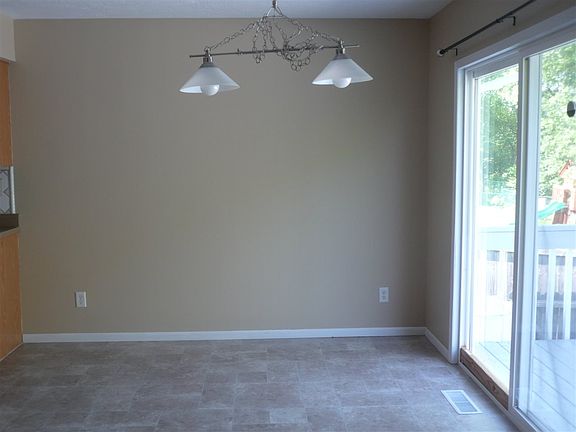 4th image of 4404 Chesterfield Ave