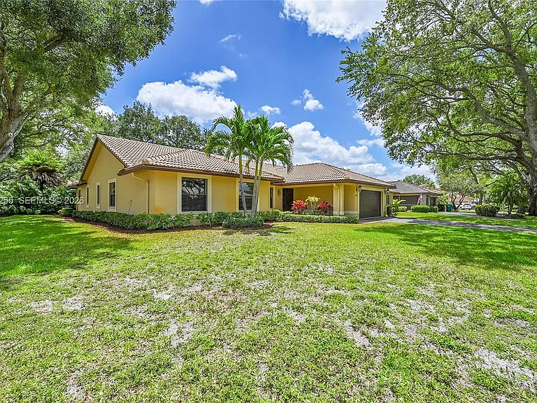 4745 NW 99th Ln — Photo 3