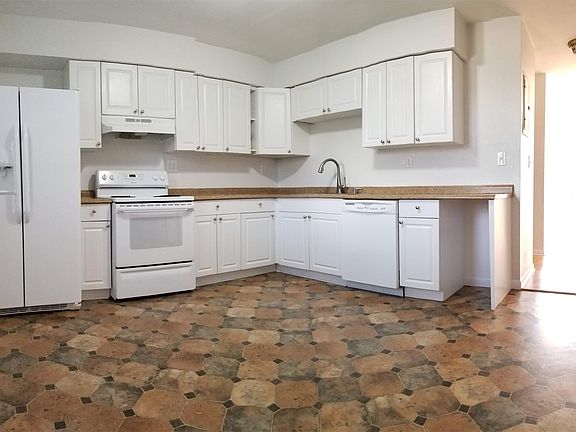 4th image of 1708 N Tampania Ave APT C