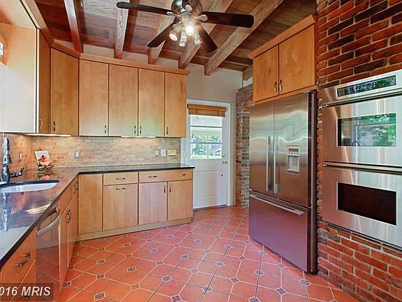 4th image of 6527 Jay Miller Dr