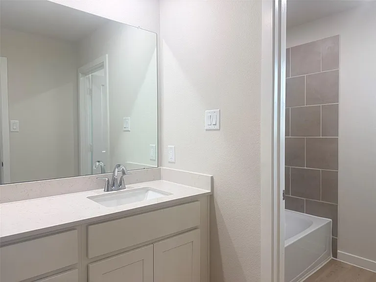 7942 Alset Dr — Photo 9