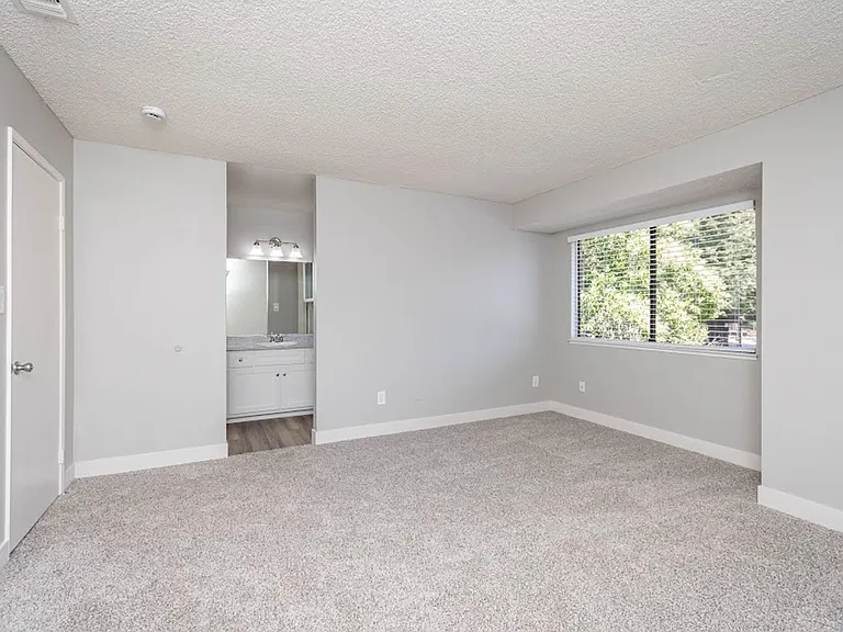 Fulton Woods — Photo 32