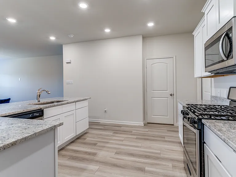 316 Stone Ct — Photo 4