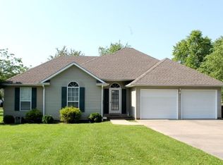 2207 Carol Dr, Murray, KY 42071
