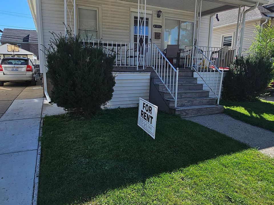 2nd image of 7506 Ternes St