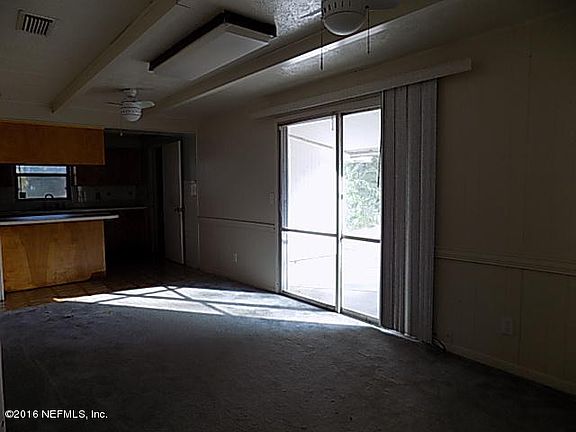 5th image of 576 Madeira Dr