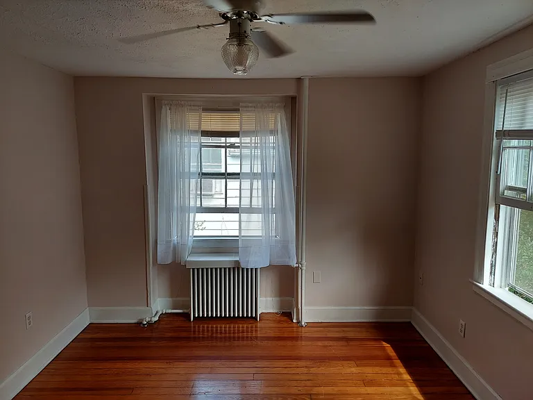 218 Hurley Ave — Photo 23