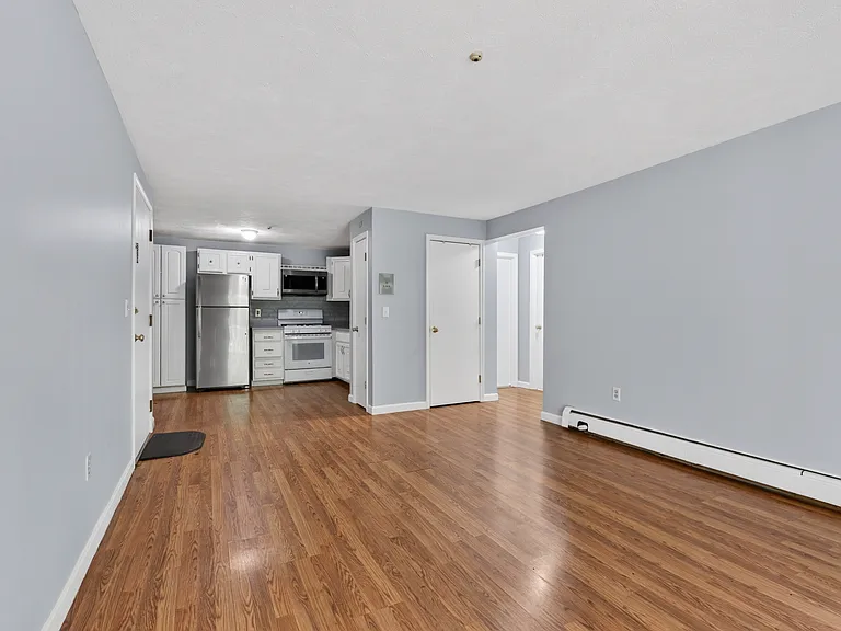 7 Karen Cir #2A — Photo 12