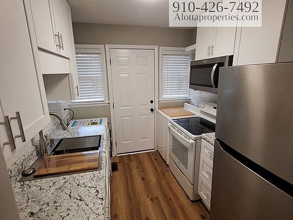 2nd image of 836A Ridge Rd