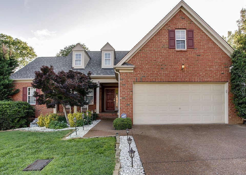 1st image of 2417 Bayview Dr