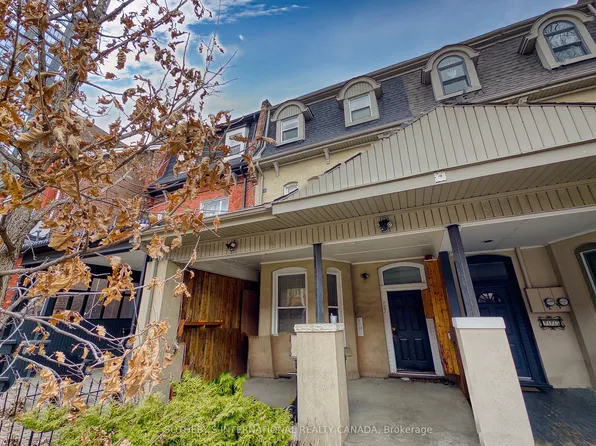 227 Beverley St #3, Toronto, ON M5T 1Z4