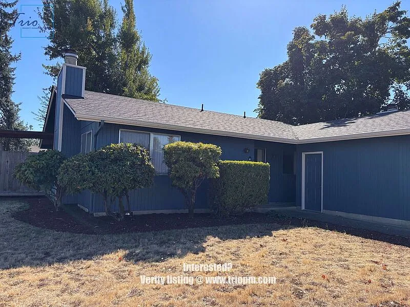 412 49th Loop photo 1