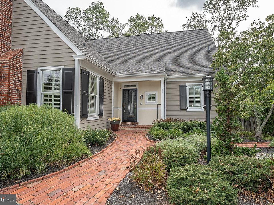 35 Spring Hill Ln, Phoenixville, PA 19460 | Zillow