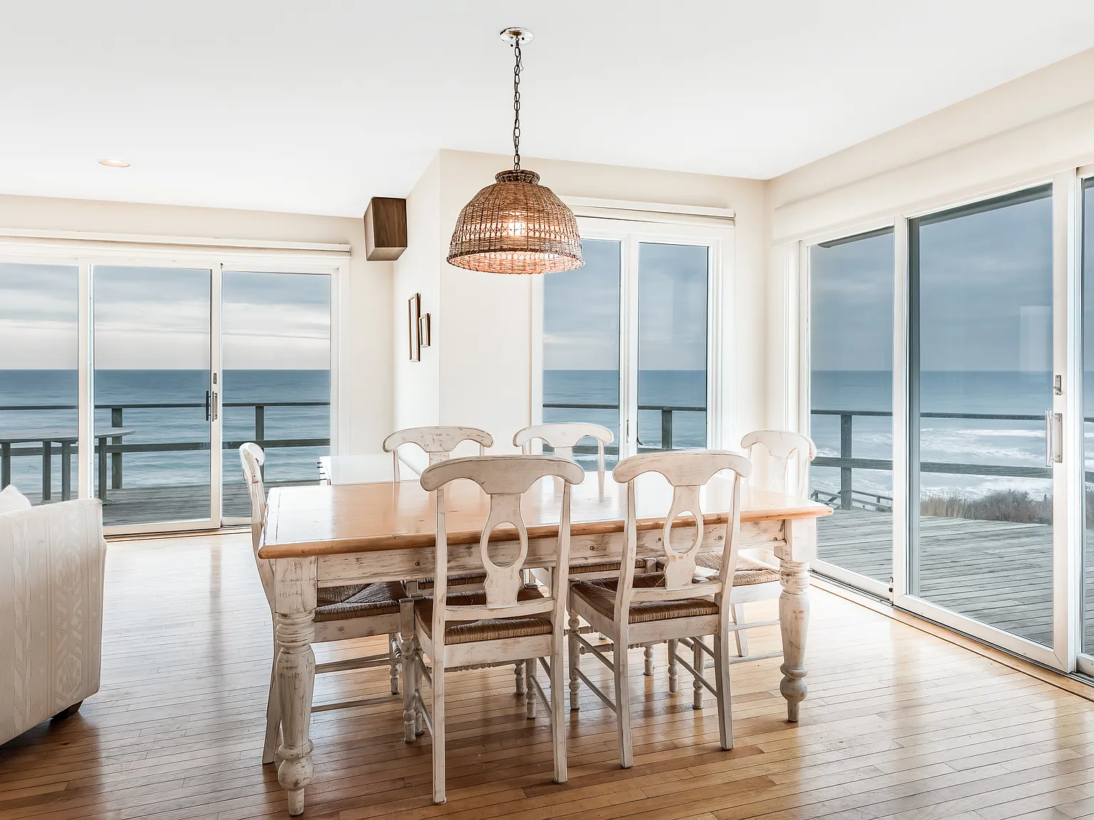 Montauk Oceanfront — Photo 4