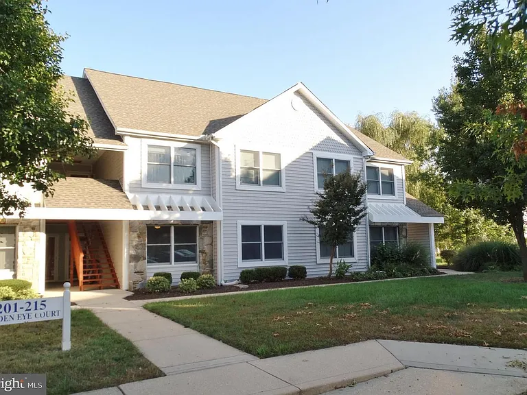 205 Golden Eye Ct #205 — Photo 8