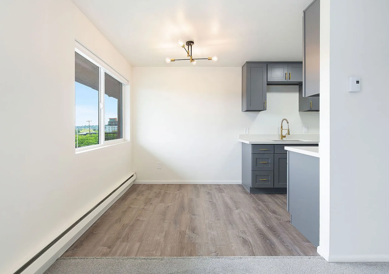 Barrett Apartments — Photo 2