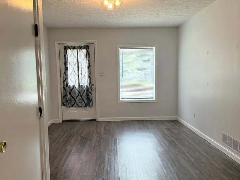 3505 W Festive Dr — Photo 2