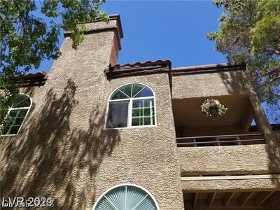 9325 W Desert Inn Rd APT 213, Las Vegas, NV, 89117