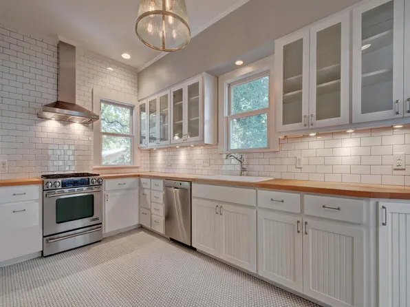 1203 W 22nd 1/2 St, Austin, TX 78705