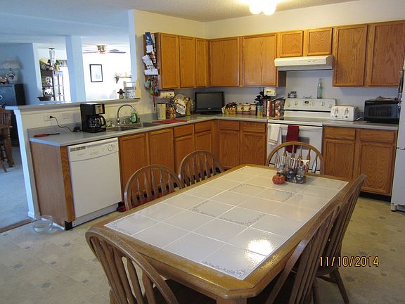 2nd image of 566 Waterford Way