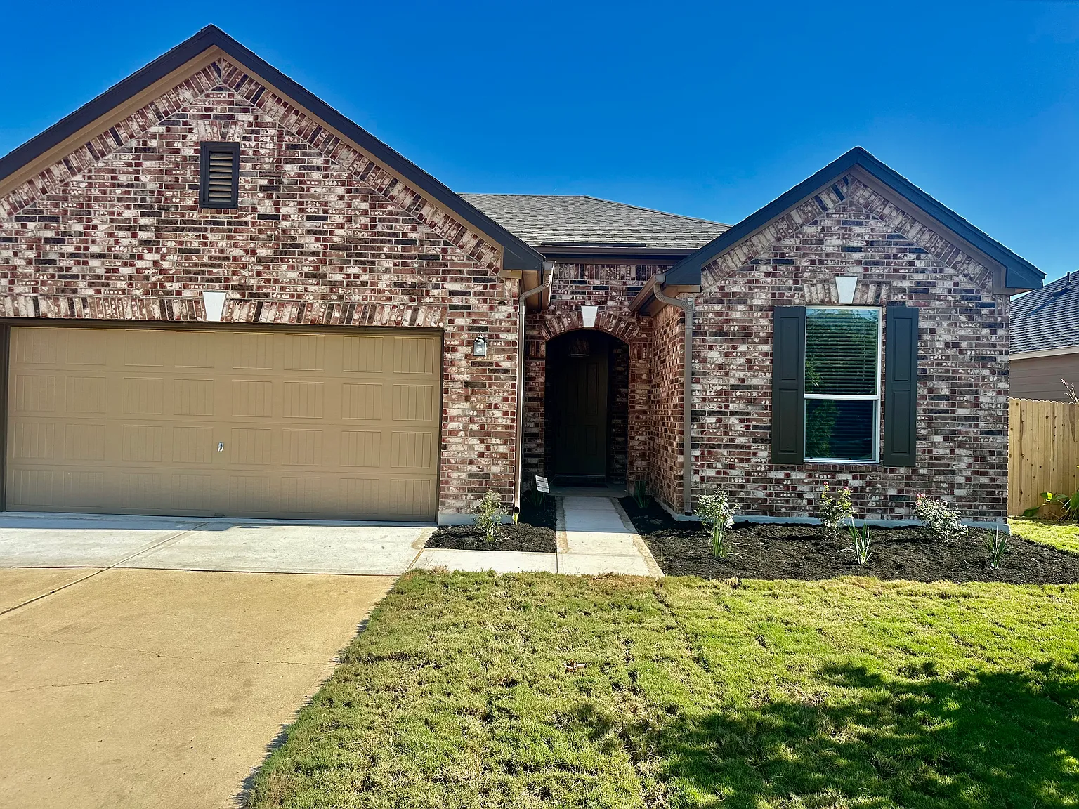 155 Connor Elkins Dr — Photo 1