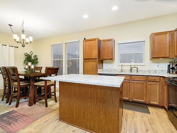 5th image of 15203 Brantley Ln